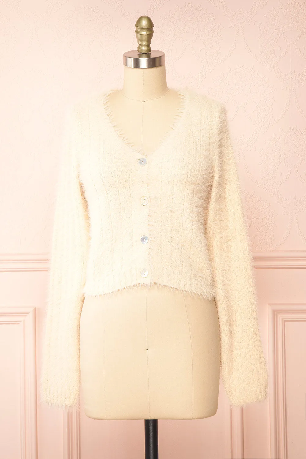Apini Ivory | Fuzzy Cropped Cardigan