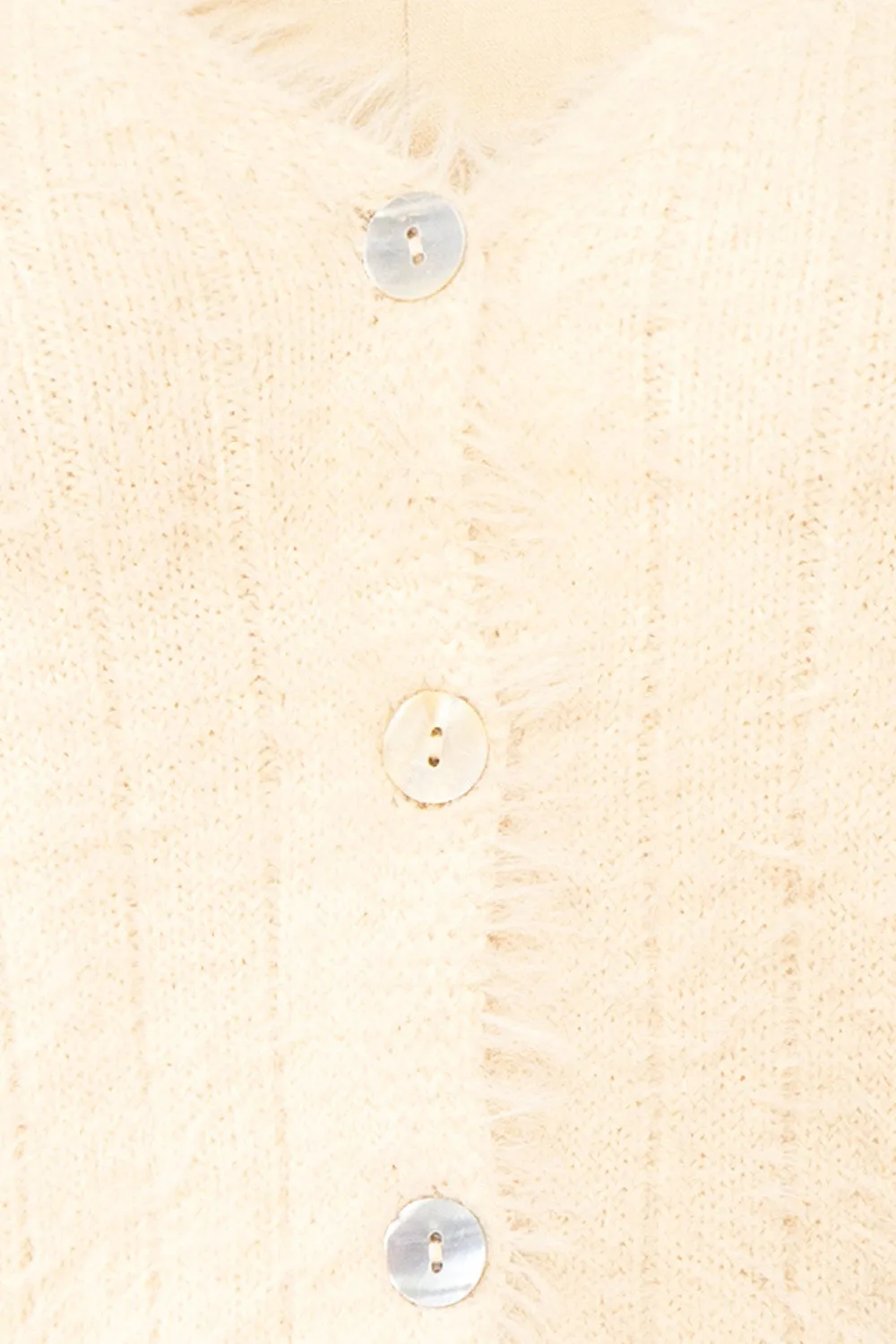Apini Ivory | Fuzzy Cropped Cardigan