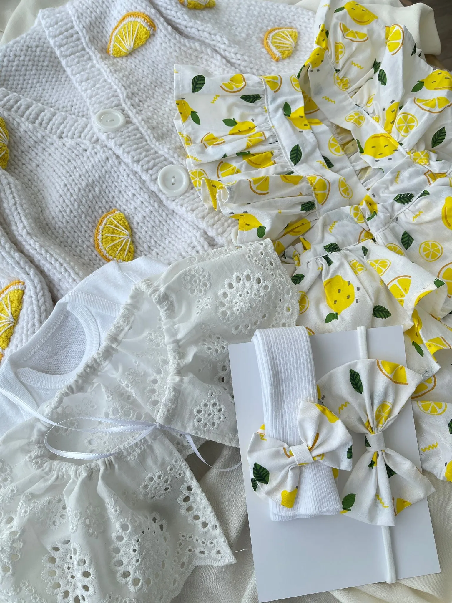 Beautiful Jam pants 5 piece set with Lemon print details.