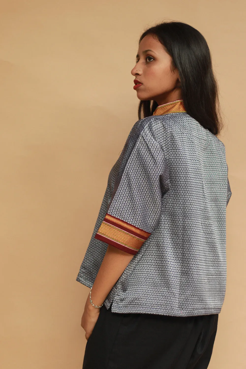 Kanaka | Khunn Cropped Shirt | Silver