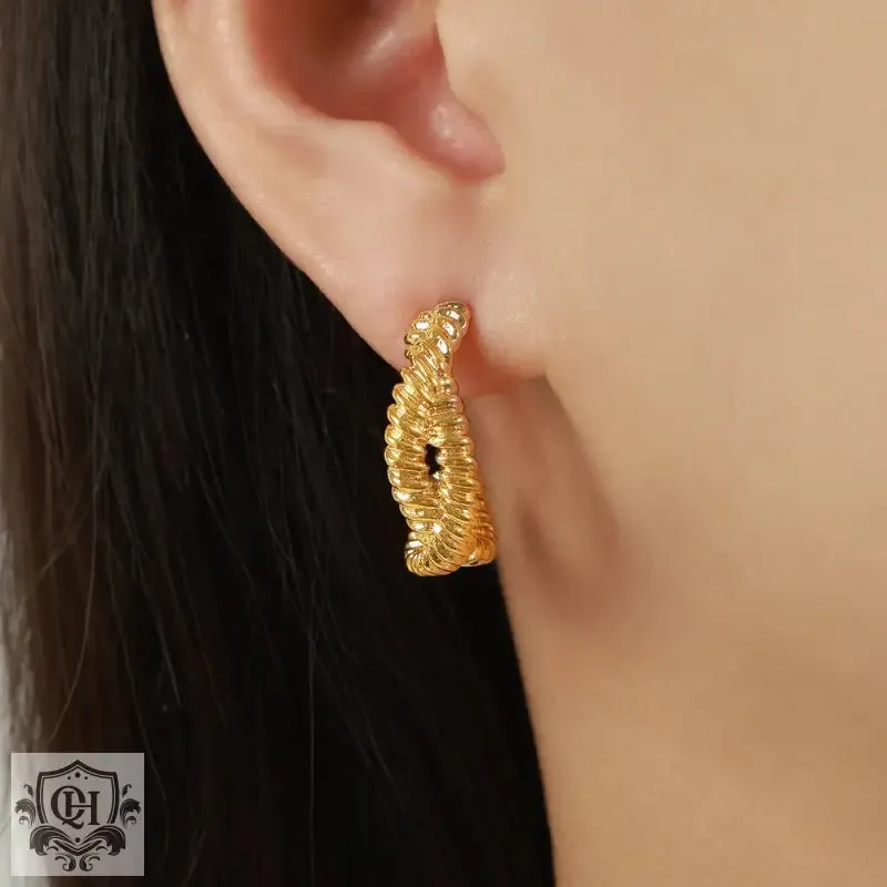 Luxurious 18K Gold C-Shaped Cross Earrings