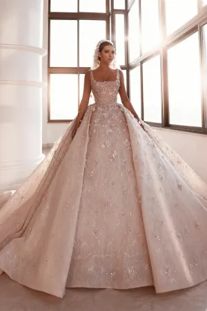 Luxurious A-line Appliques Princess Wedding Dresses With Detachable Train