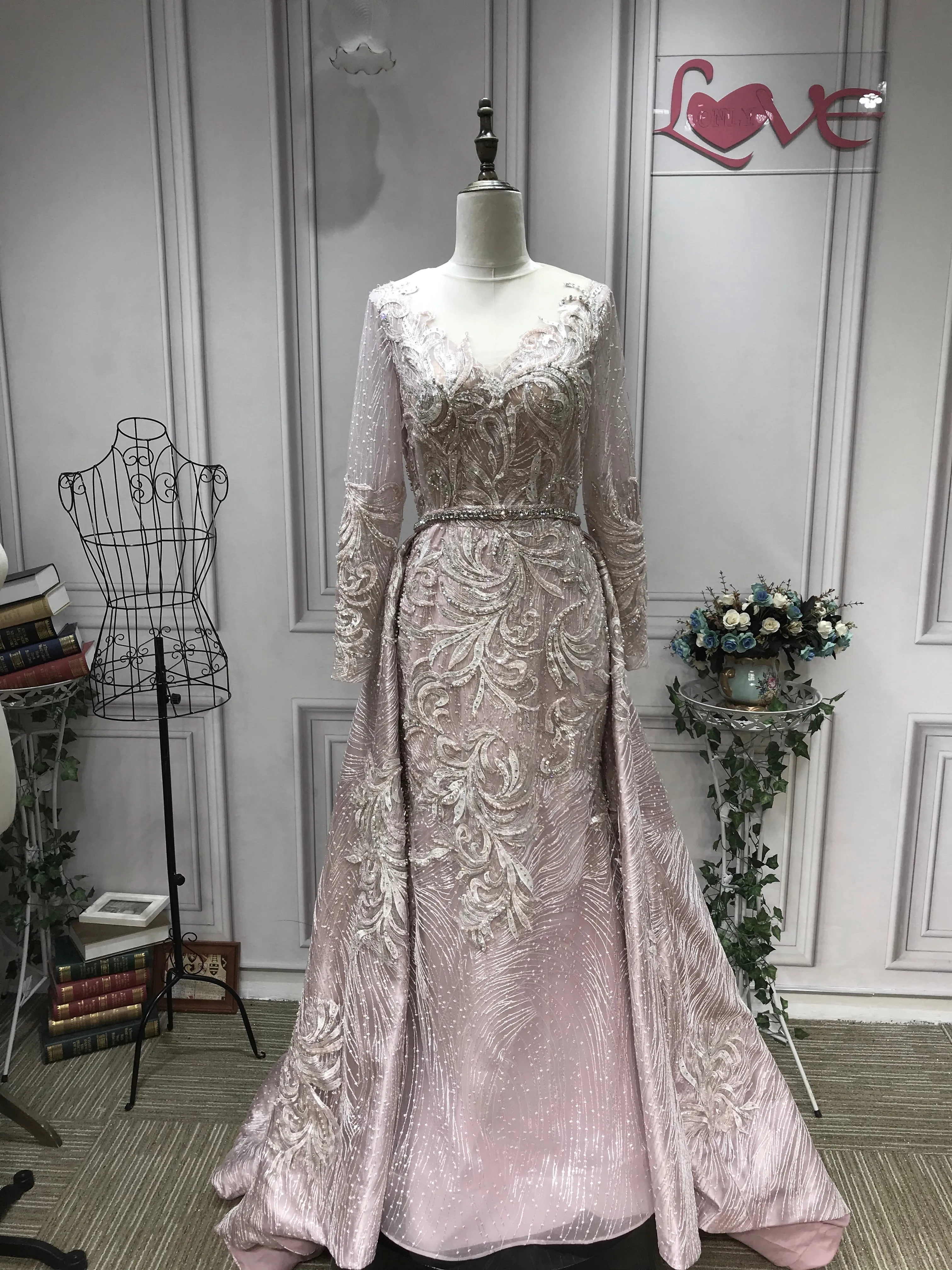 Luxurious crystals pearls rhinestones handmade beaded sparking long sleeves dusty pink dresses 2020