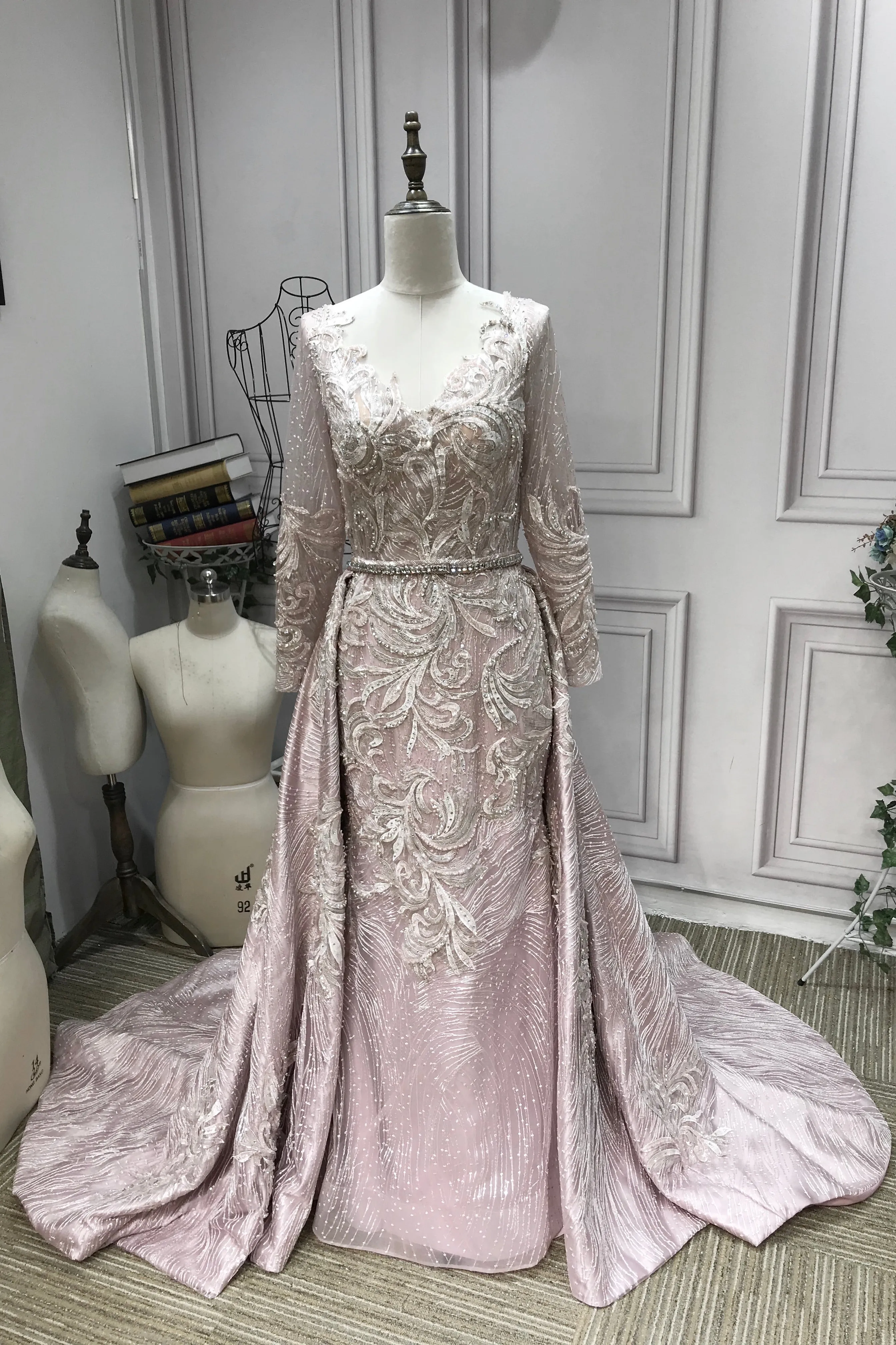 Luxurious crystals pearls rhinestones handmade beaded sparking long sleeves dusty pink dresses 2020