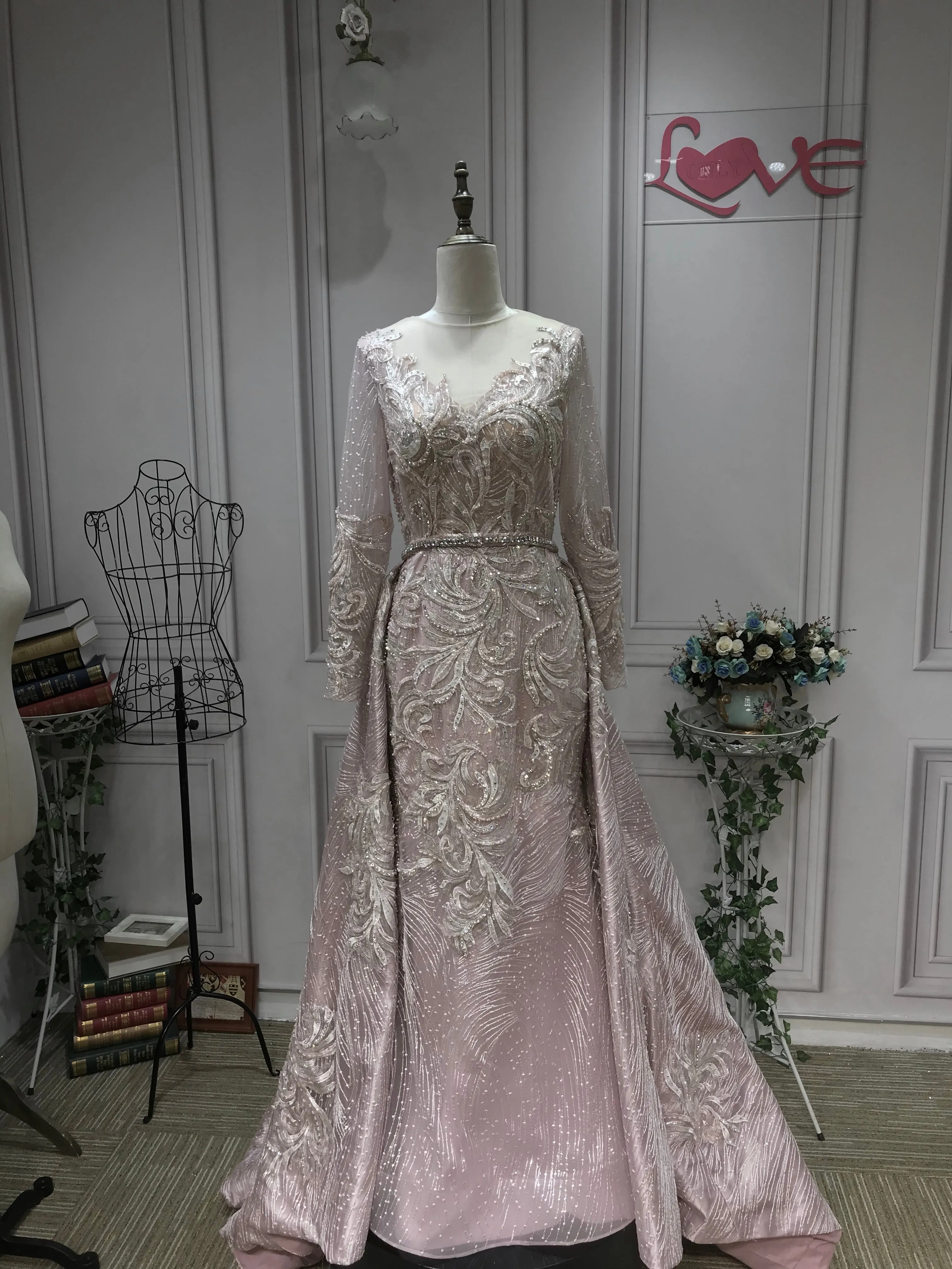 Luxurious crystals pearls rhinestones handmade beaded sparking long sleeves dusty pink dresses 2020