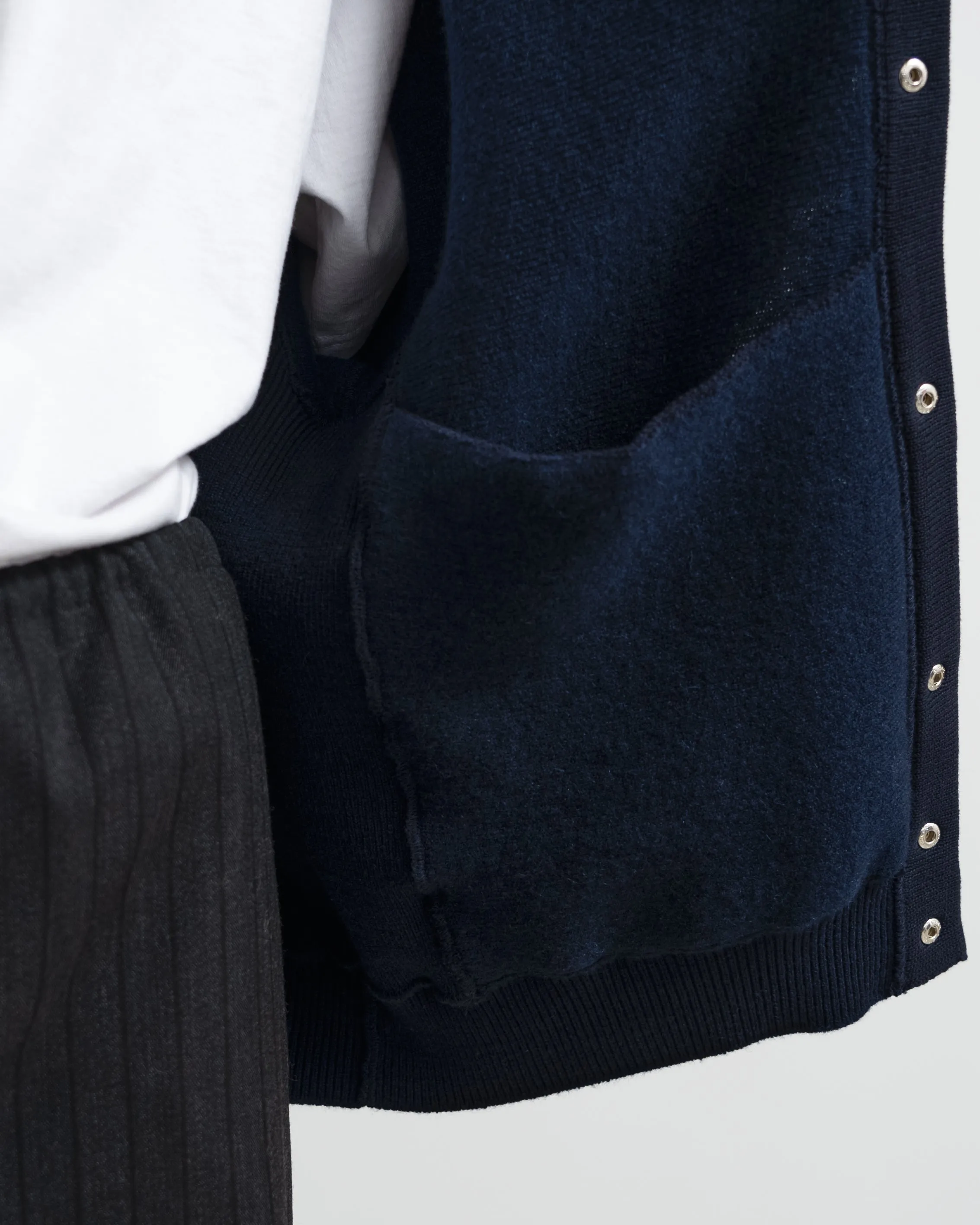 NEW SWEATSHIRT CARDIGAN