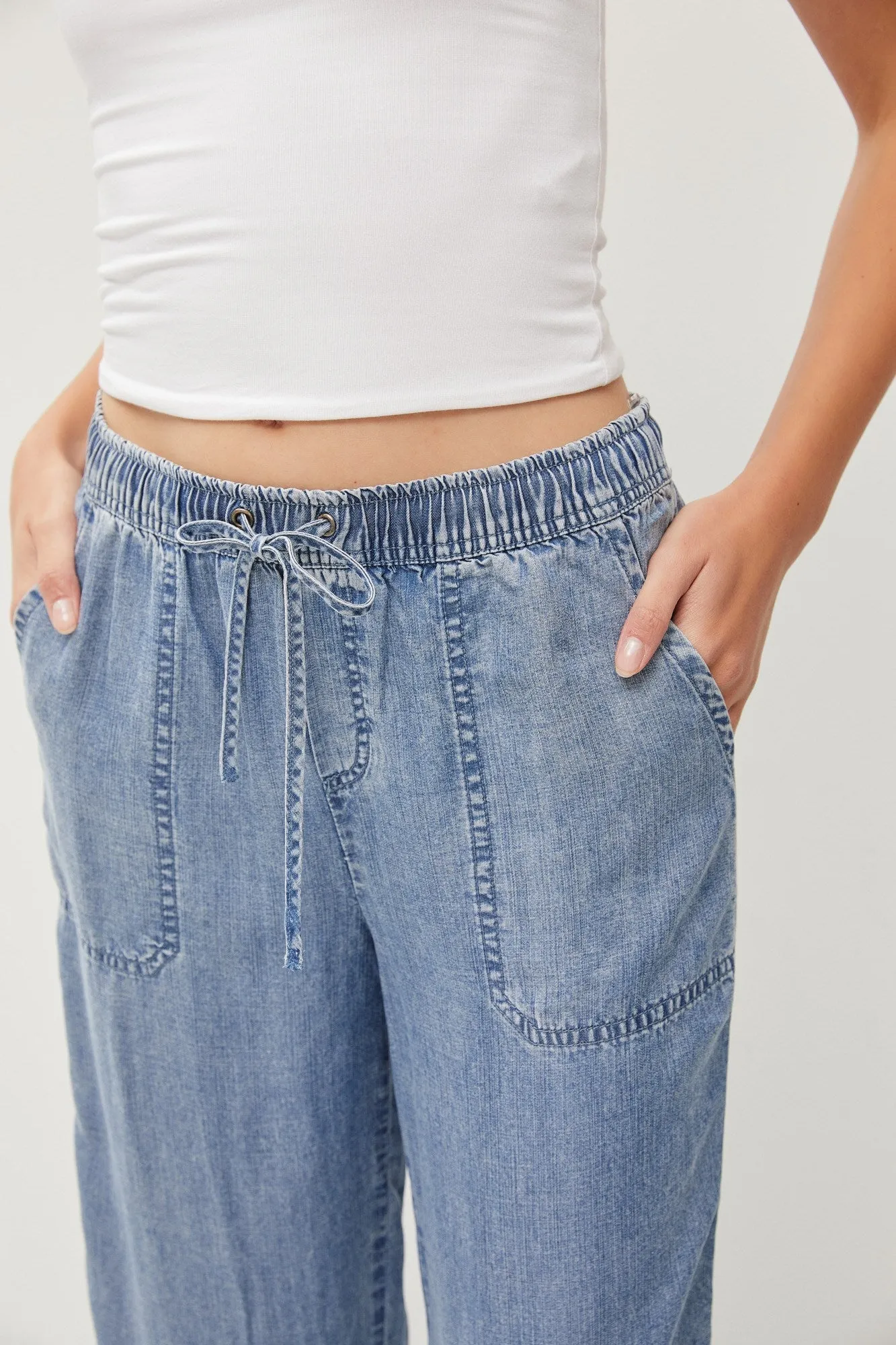 SEND A NOTE CHAMBRAY PANTS
