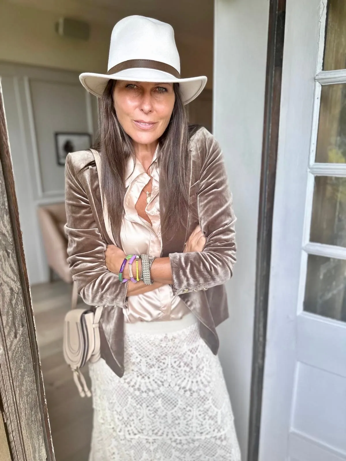 Victoria Velvet Blazer Mushroom