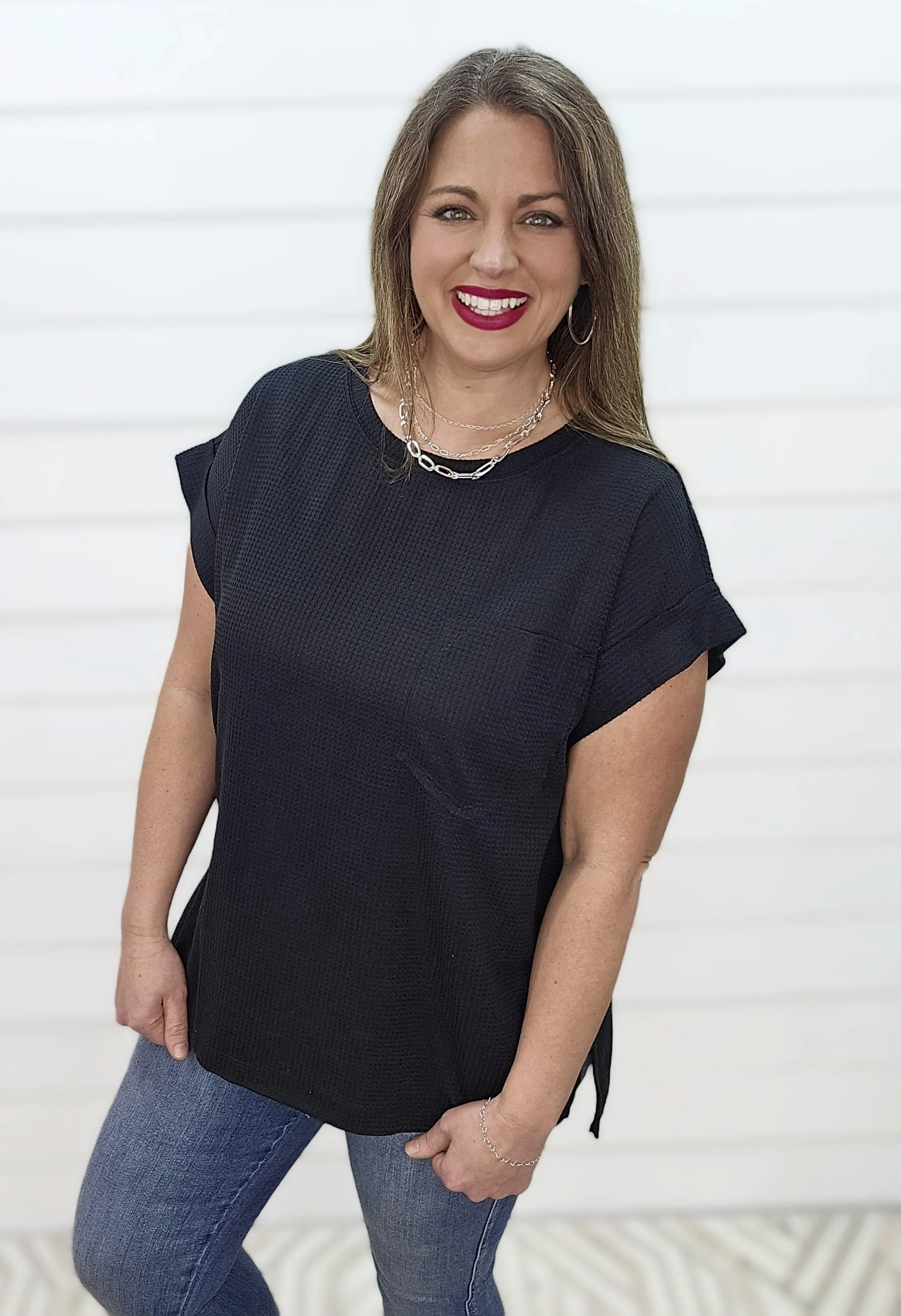 WAFFLE TEXTURE CREW NECK POCKET TOP - BLACK